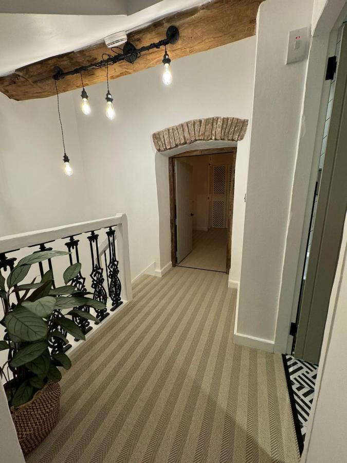 Lyndale Villa Taxal Exterior photo