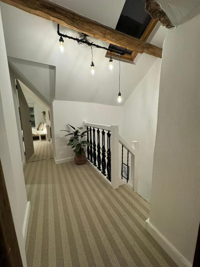Lyndale Villa Taxal Exterior photo