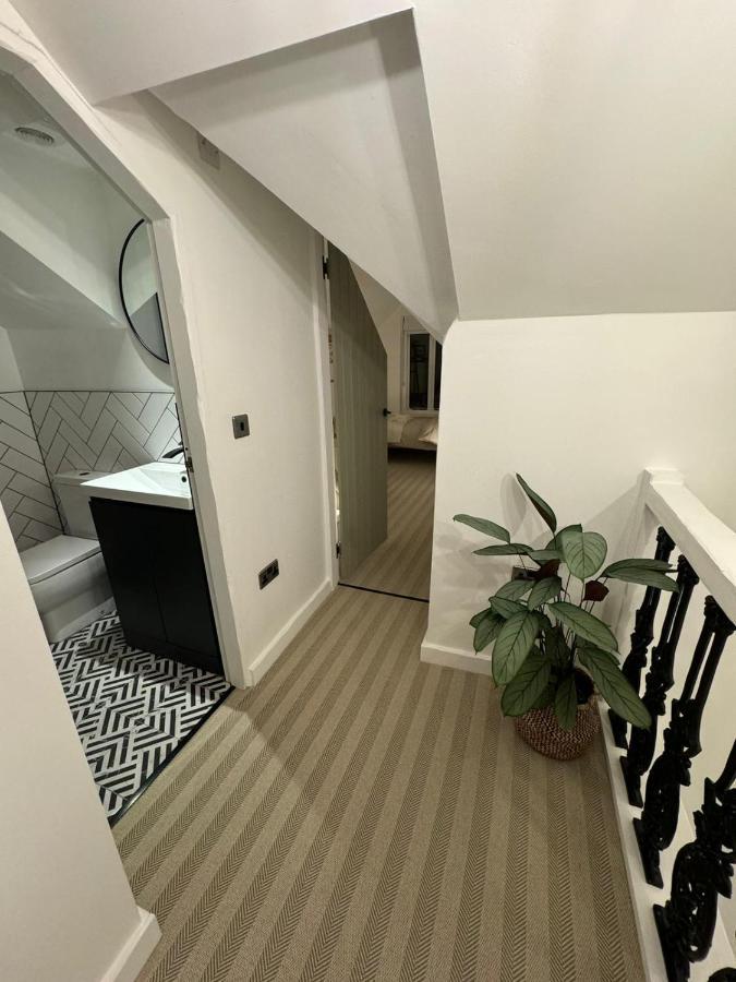 Lyndale Villa Taxal Exterior photo